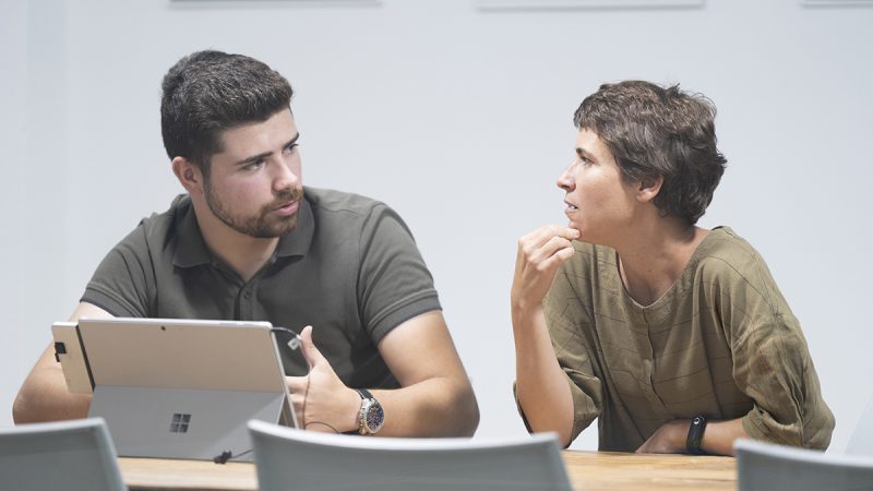 Definición de identidades multisensoriales de marca que activen a la empresa en sus principales puntos de contacto.