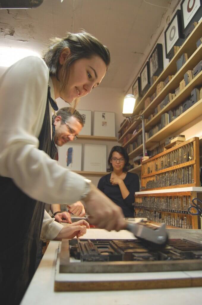 Equipo de comuniza en el bunkertype de barcelona